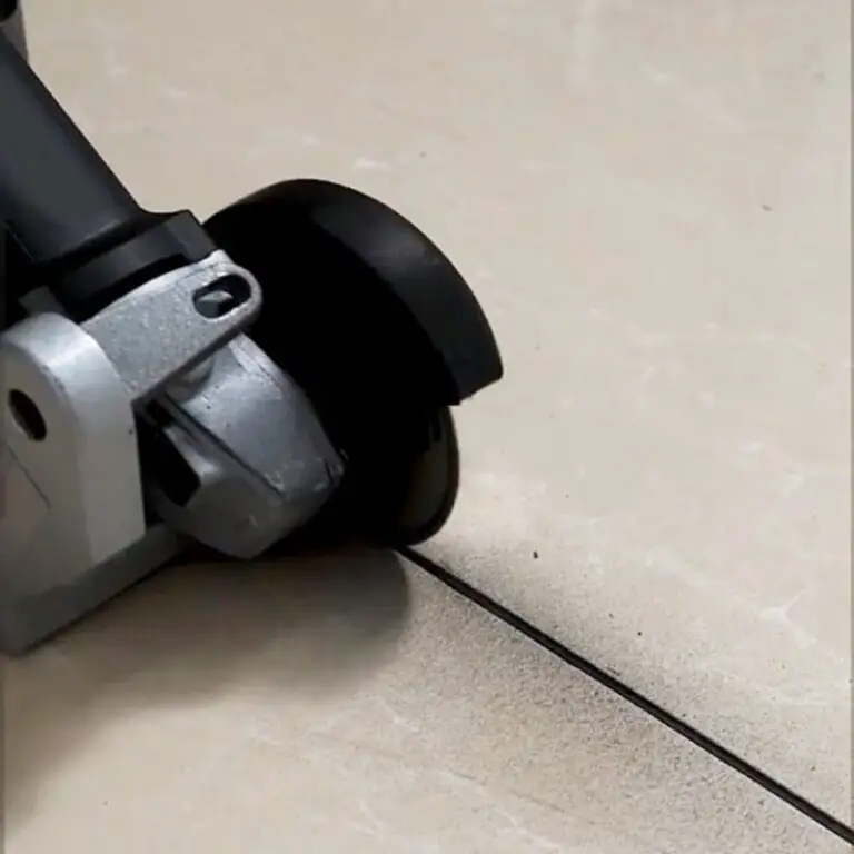 How To Use a Grout Saw. What professionals say