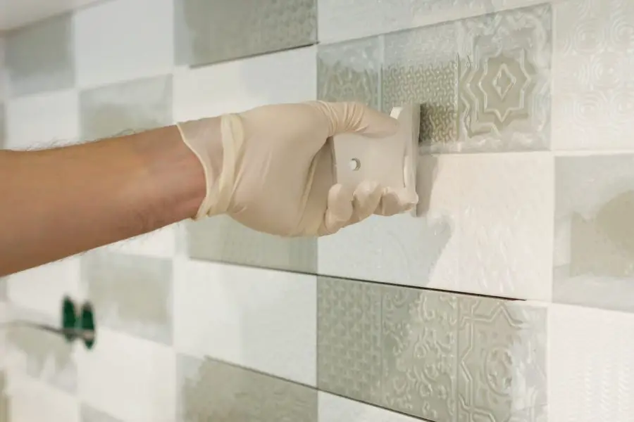 How-To-Remove-Grout-From-Tile